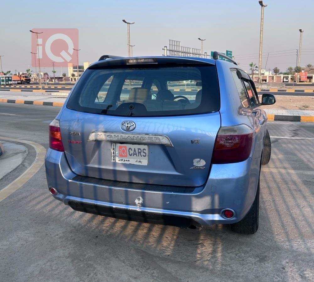 تۆیۆتا هایلاندەر